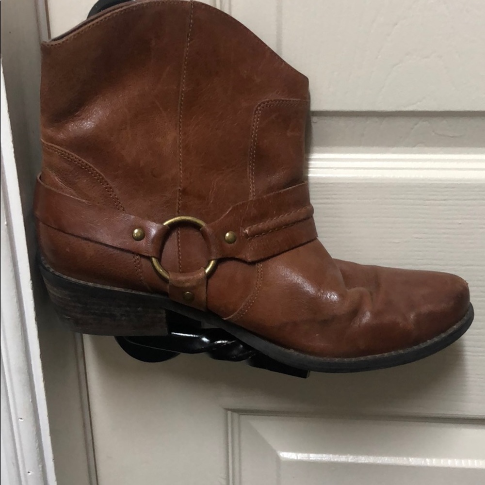 Franco Sarto booty